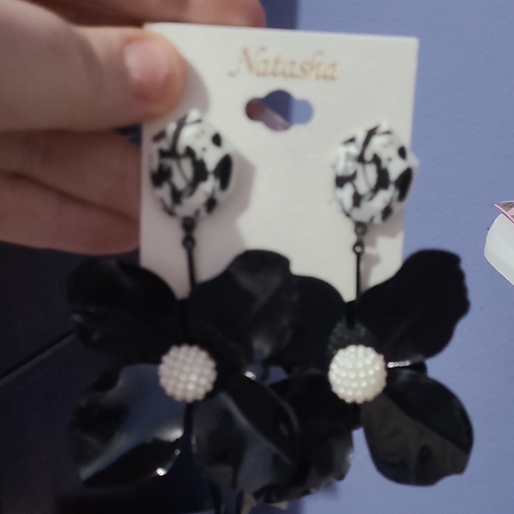 Natasha Couture Black and White Floral Earrings
